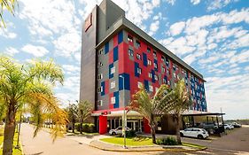 Ibis Porto Alegre Assis Brasil - Estacionamento Gratuito Para Hospedes